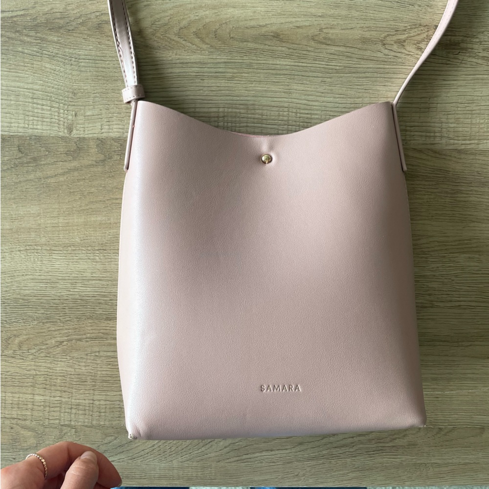 Samara Medium Shoulder Bag - Light Pink